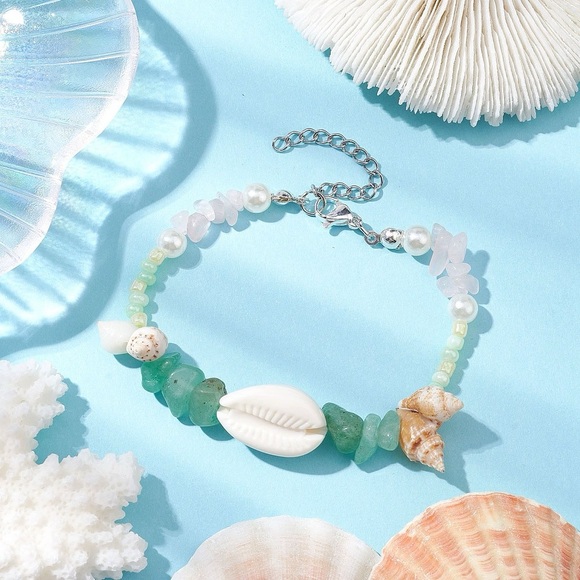 Natural Shell and Stone Bracelet with Green and White Accents - Picture 2 of 4